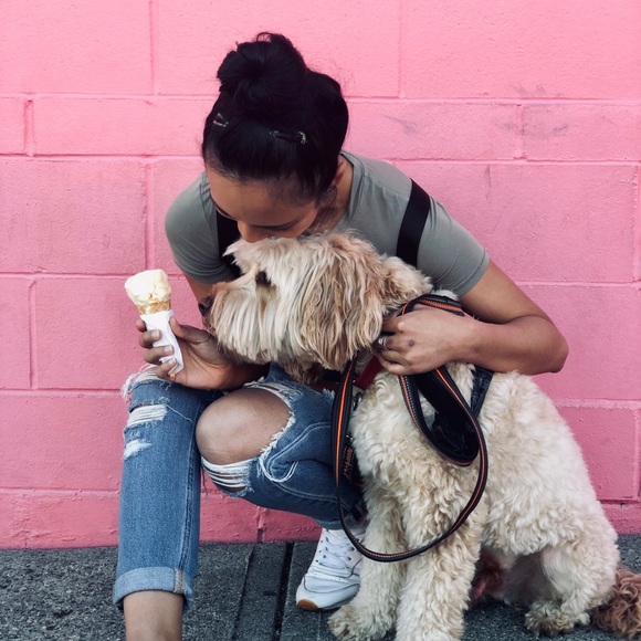 Meet your Posher, Melanie - Picture 1 of 1